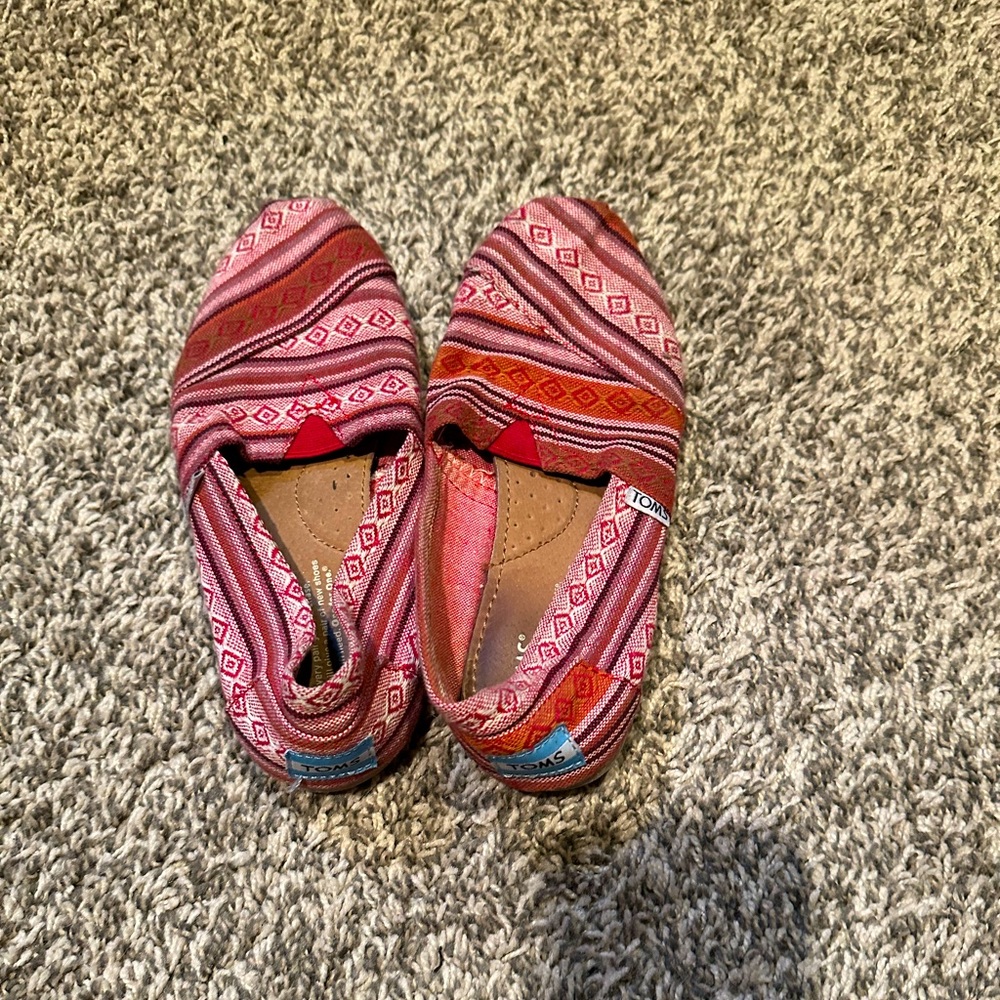 Women’s Toms